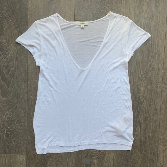 Aritzia Wilfred free T-Shirt V-neck Short Sleeve Size XS - Picture 2 of 10